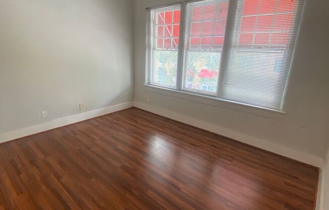 Studio, 1 bath, 314 sqft, $1,450, Unit 4