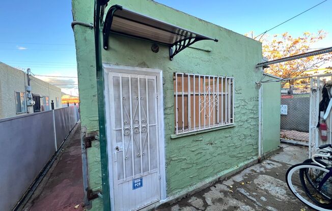 Central Studio Apartment