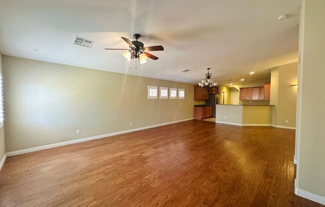 GATED BUFFALO RANCH 2 STORY HOME 5 ROOMS 3 BATH HOUSE FOR RENT, 4 ROOMS DOWNSTAIRS