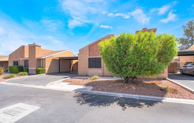 Lovely Single Story Furnished home!
