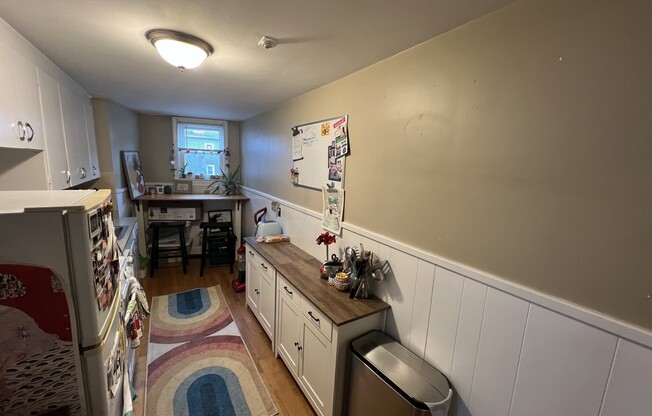 1 bed, 1 bath, $2,700, Unit 260