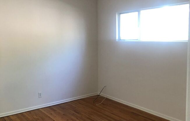 1 bed, 1 bath, $2,050, Unit 5