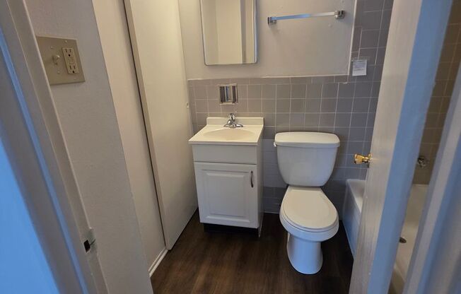 1 bed, 1 bath, 625 sqft, $785, Unit 9744G