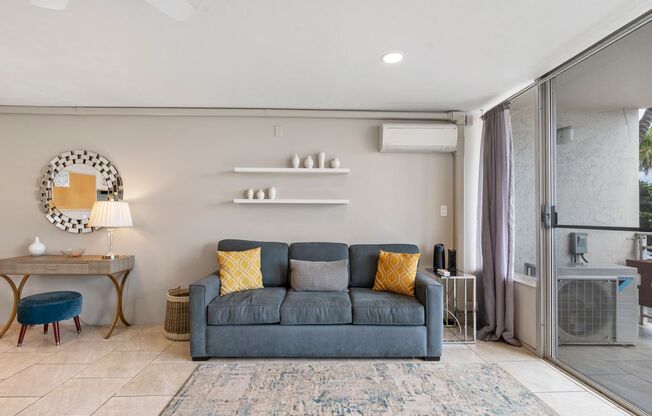 Full Ocean View, Fully Furnished Condo |Across from Surf Beach|Pool |Renovated |Heart of Kihei