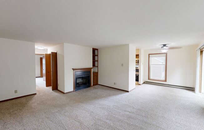2 beds, 2 baths, 1,000 sqft, $1,780, Unit 7709CD