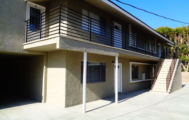 2 Bedroom 1 Bath Apartment for Rent in Long Beach