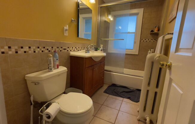 1 bed, 1 bath, $1,750, Unit 816-203