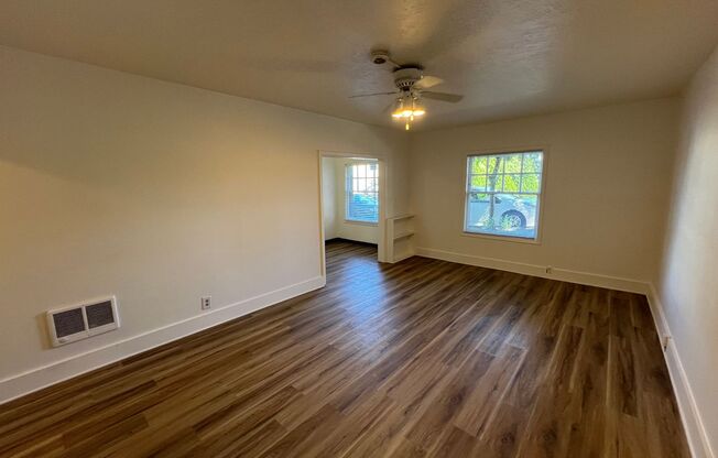 Studio, 1 bath, 305 sqft, $995, Unit 102