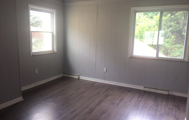 Troy Hill - 2 BR Single Family House Troy Hill Lowrie St.