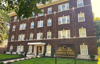 301-307 N. Gladstone Blvd.