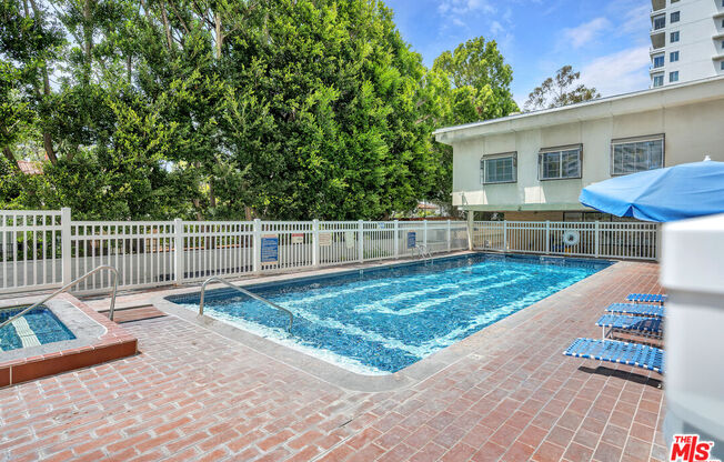 2 beds, 2 baths, 1,352 sqft, $5,100, Unit 1014