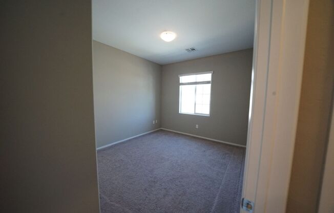 3 beds, 2.5 baths, $1,895, Unit Bldg #7