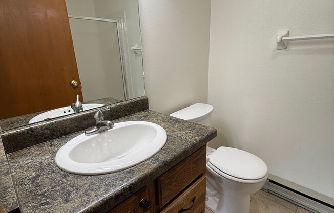 2 beds, 2 baths, 950 sqft, $1,750, Unit 7633CC