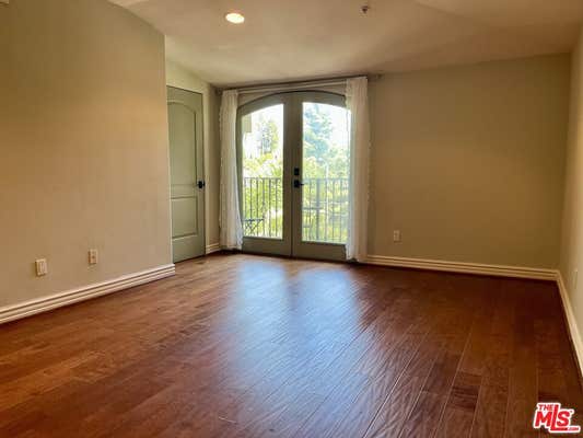 4301 LOS FELIZ BLVD