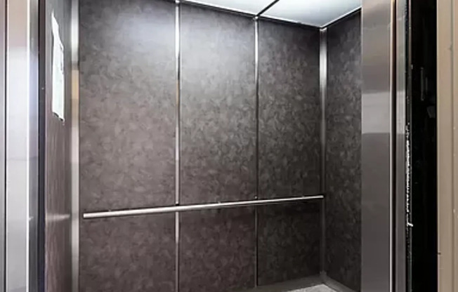 FRA - Francis Apartments