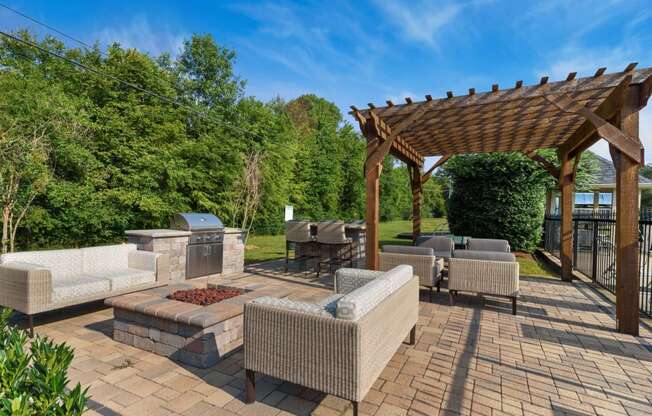 Firepit grill area at Laurel Valley Apartments in Mount Juliet Tennessee March 2021
