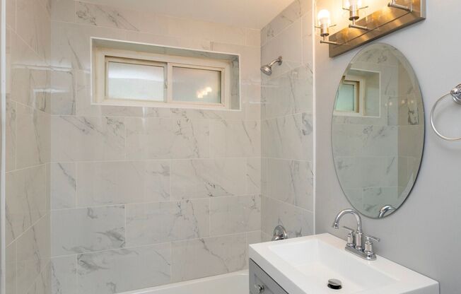 Studio, 1 bath, 750 sqft, $850, Unit 3569 Davenport St-Unit 15