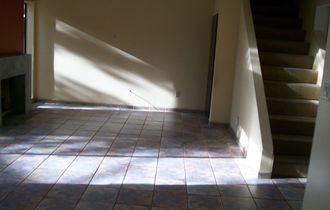 Large 2 Bed 2 Bath Townhouse