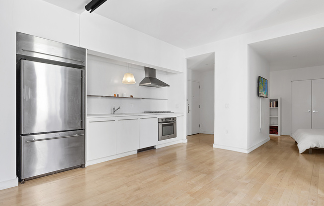 1 bed, 1 bath, 734 sqft, $5,200, Unit 1601