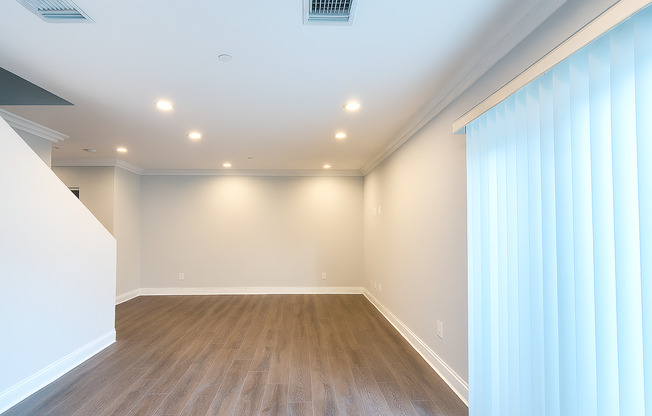 7205 S. La Cienega Apartments