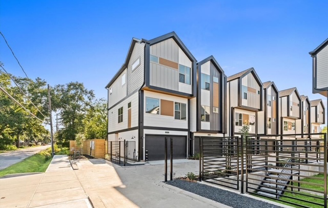 812 CURTIN