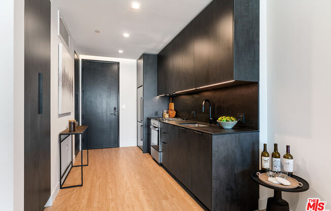 1 bed, 1 bath, 840 sqft, $3,850, Unit 314