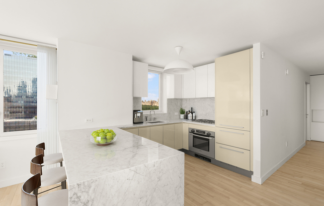 2 beds, 3 baths, 1,647 sqft, $14,500, Unit 33H