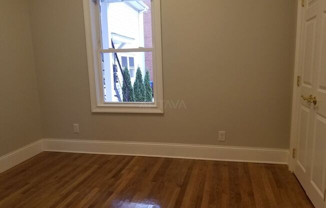11 Park Ave, Somerville MA
