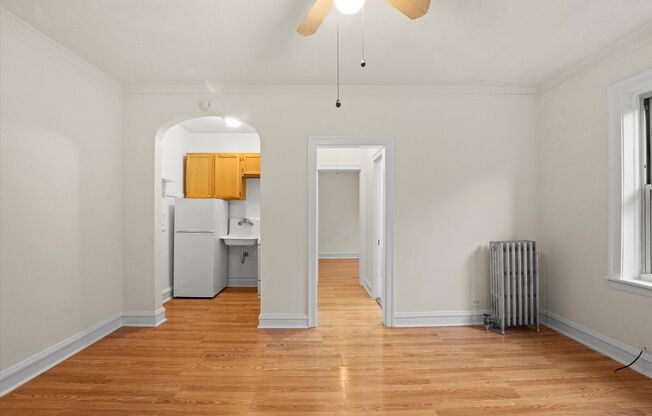 1 bed, 1 bath, 590 sqft, $1,650, Unit 207