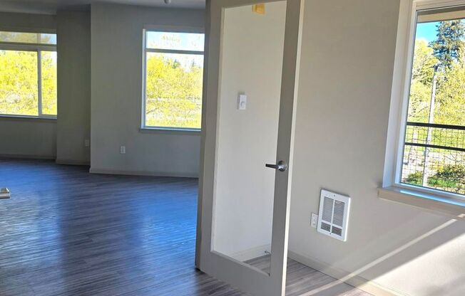 2 beds, 2 baths, 1,155 sqft, $4,450, Unit 404