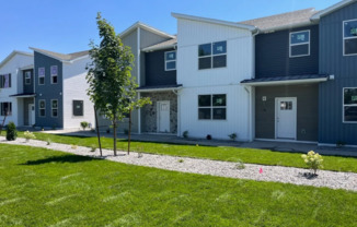 Beautiful BRAND NEW 4 bed 2.5 bath townhome in Idaho Falls-*PRICED LOWERED*