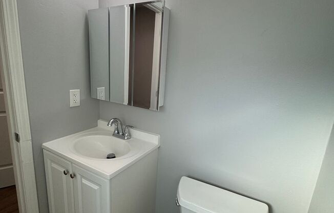 Studio, 1 bath, 425 sqft, $1,750, Unit 2970-11