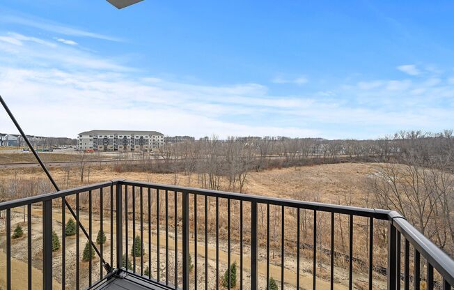 3 beds, 2 baths, 1,297 sqft, $2,545, Unit 207