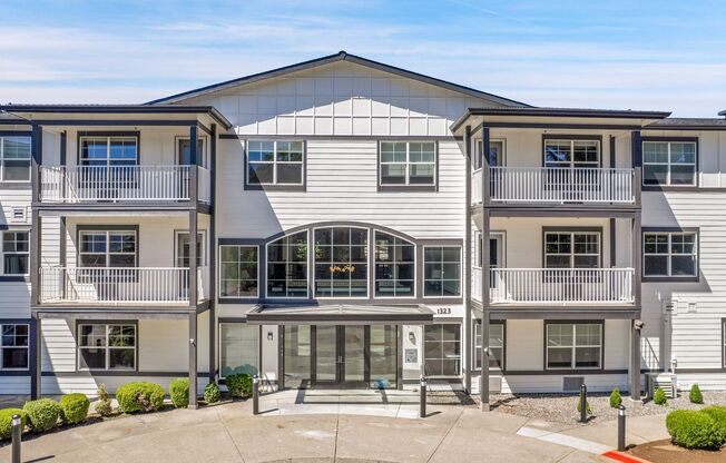 1 bed, 1 bath, 624 sqft, $1,549, Unit 126-330