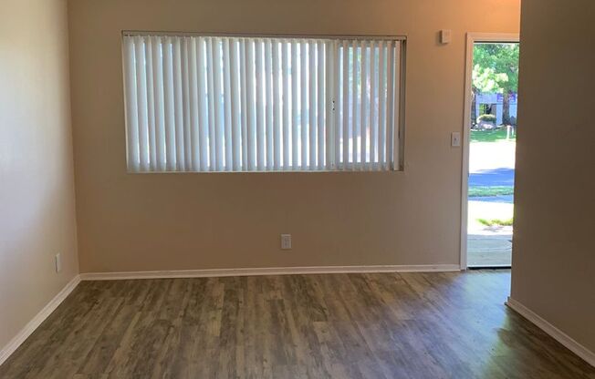 2 beds, 1 bath, 830 sqft, $1,450