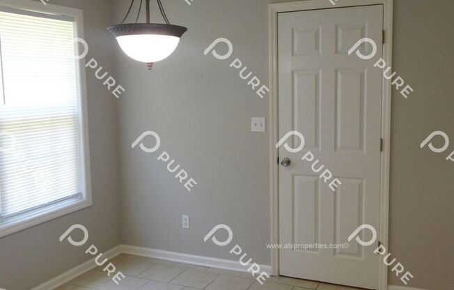 3 beds, 2 baths, $1,485