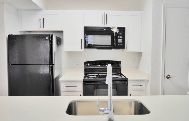2 beds, 2 baths, 1,068 sqft, $1,760