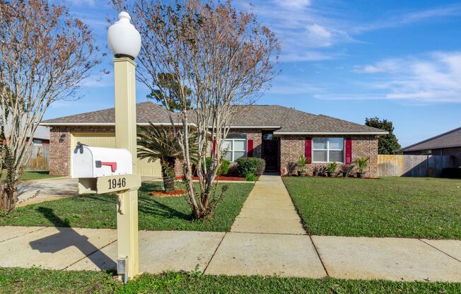 Beautiful 4 bedroom in Gulf Breeze!!