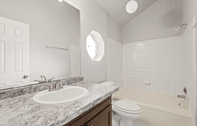 MOVE IN SPECIAL AVAILABLE NOW!