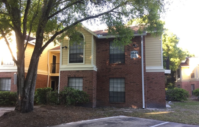 Come see this 1 bedroom, 1 bath condo for rent in Central Tampa!
