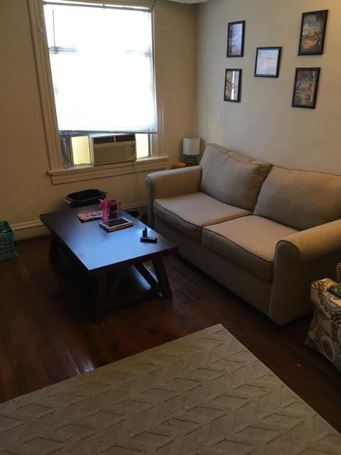 1 bed, 1 bath, $1,150, Unit Apt. 12