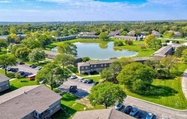 Acclaim at Hinsdale Lake