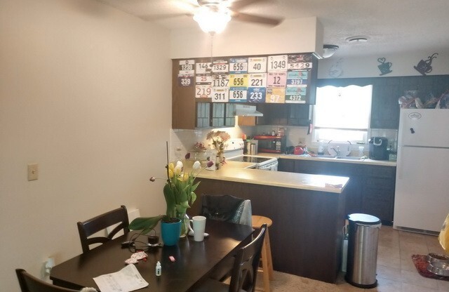 2 Bedroom Duplex located on East Side of MHK!