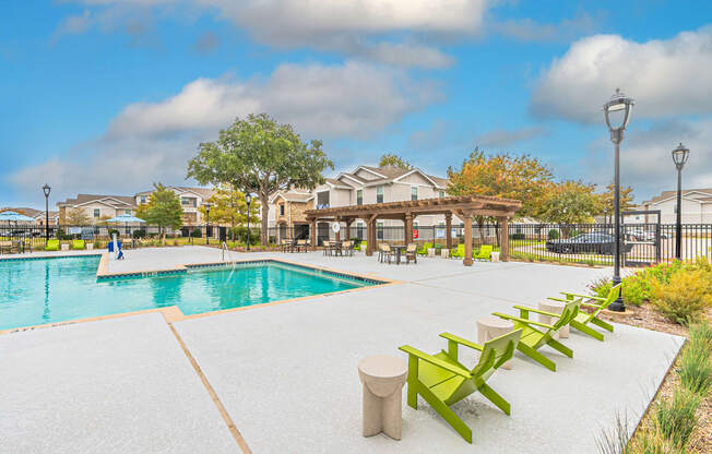 Dominium_Rosemont at Mayfield Villas_Outdoor Swimming Pool