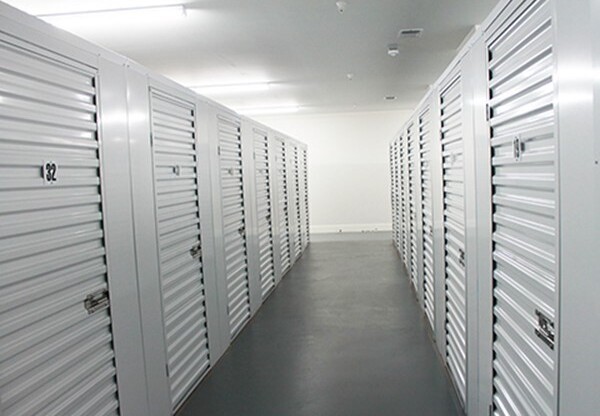 3 beds, 3 baths, 2,120 sqft, $3,795, Unit 8-506