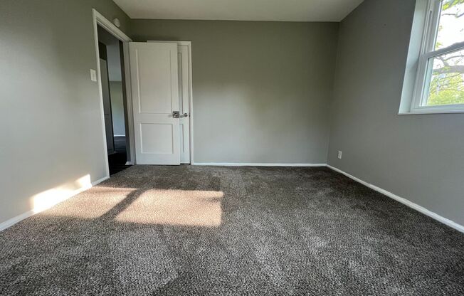 2 beds, 1 bath, 800 sqft, $1,050, Unit 407