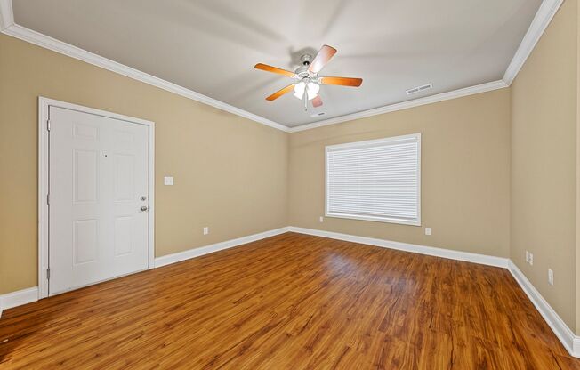 1 bed, 1 bath, 765 sqft, $795, Unit 14