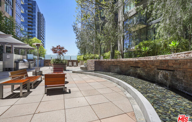 1 bed, 1 bath, 930 sqft, $3,000, Unit 813