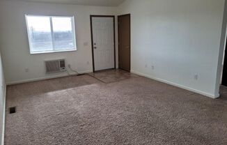 2 beds, 1 bath, 800 sqft, $1,095, Unit 05