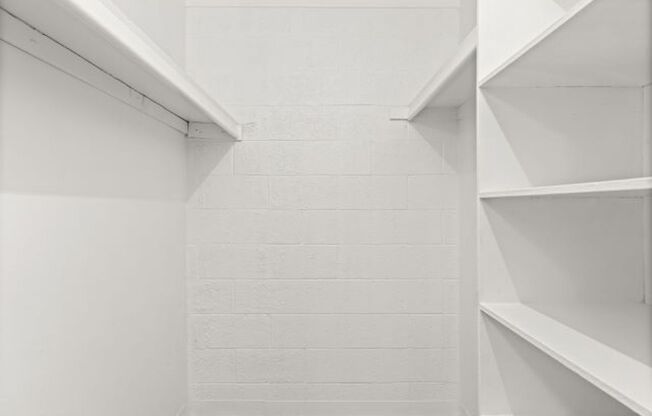 1 bed, 1 bath, 535 sqft, $800, Unit 27